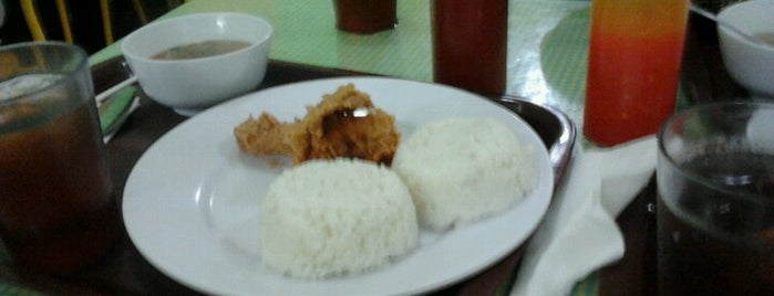 Jannah Ayam Crispy is one of Eating around Surabaya.