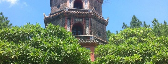 Chùa Thiên Mụ (Thien Mu Pagoda) is one of Vietnam favorites by Jas.
