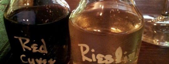 Relm Wine Bistro is one of Posti che sono piaciuti a Muddy.