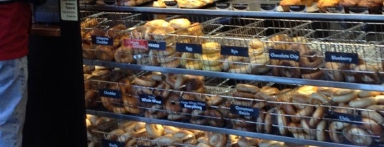 Manhattan Bagel is one of Gespeicherte Orte von Kimmie.