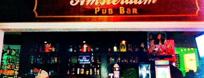 Amsterdam Pub Bar is one of Locais curtidos por Arturo.