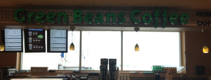 Green Beans Coffee - San Antonio Int'l Airport is one of Nancy'ın Beğendiği Mekanlar.