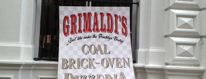 Grimaldi's Pizzeria is one of When in NYC.
