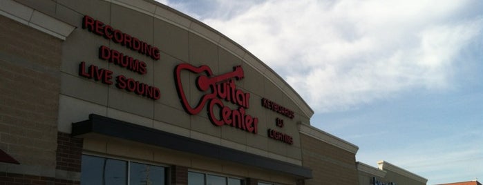 Guitar Center is one of Orte, die Patricia gefallen.