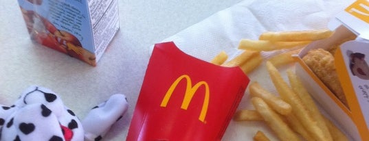 McDonald's is one of Lugares favoritos de Timothy.