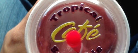 Tropical Smoothie Cafe is one of Tempat yang Disukai Jim.