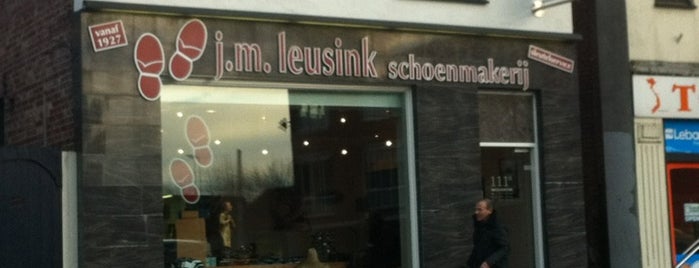 Schoenmakerij J.M. Leusink is one of Tempat yang Disukai Bertil.