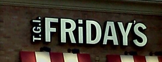 TGI Fridays is one of Andreiさんのお気に入りスポット.