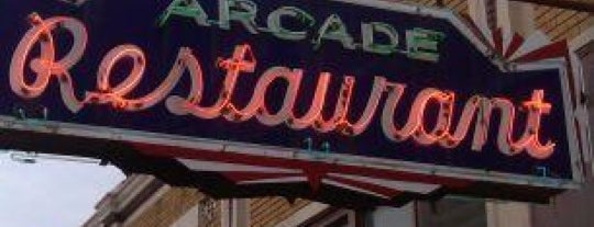 Arcade Restaurant is one of Memphis - For Them That Like City Life.