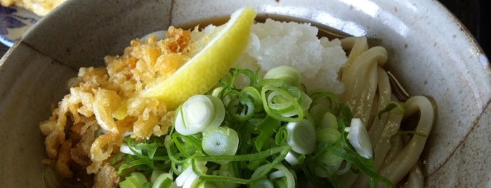 松井うどん is one of めざせ全店制覇～さぬきうどん生活～　Category:Ramen or Noodle House.