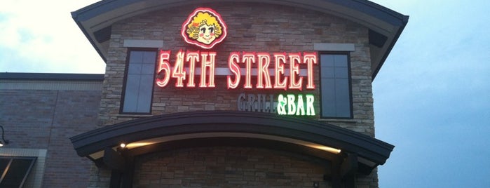 54th Street Grill & Bar is one of Locais curtidos por Charron.
