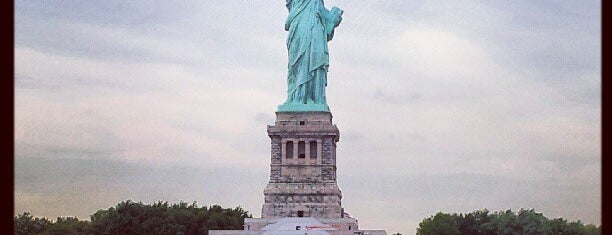 自由の女神像 is one of NYC To-do List.