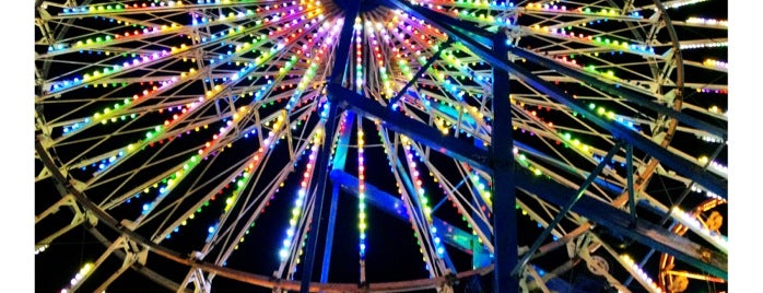 California Mid-State Fair is one of Tempat yang Disukai Amber.