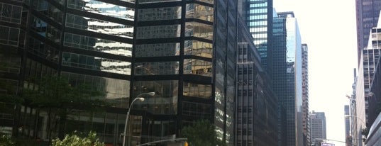 900 Third Ave is one of Phillip 님이 저장한 장소.