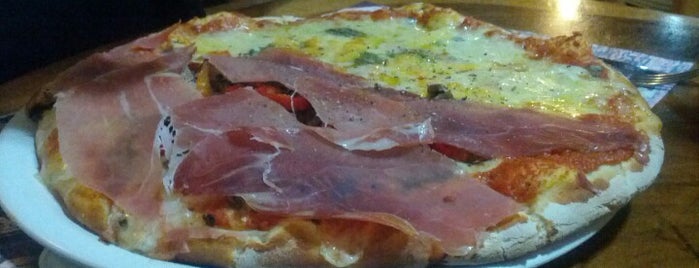 La Romanina is one of The 15 Best Places for Pizza in Caracas.