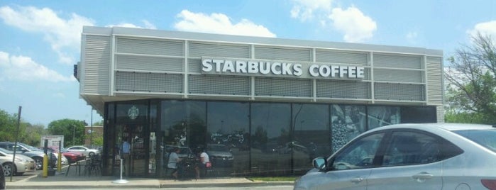 Starbucks is one of สถานที่ที่ David ถูกใจ.