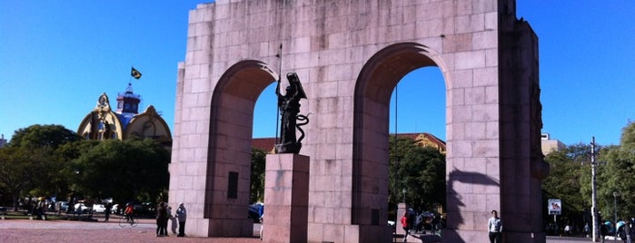 Parque Farroupilha (Redenção) is one of TOP 30 melhores lugares em Porto Alegre.