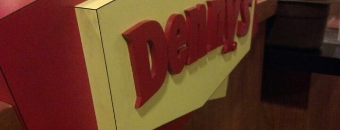 Denny's is one of Arnaldo : понравившиеся места.