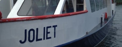 Star Line Mackinac Island Hydro-Jet Ferry is one of Posti che sono piaciuti a Dan.