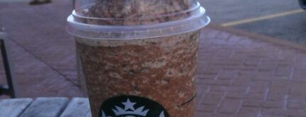 Starbucks is one of Lugares favoritos de Vicky.