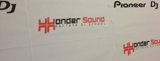 wonder sound PATTAYA DJ school is one of Pattaya.