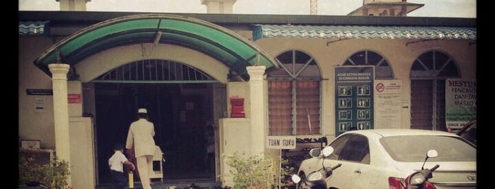 Masjid Klang Gate is one of Baitullah : Masjid & Surau.