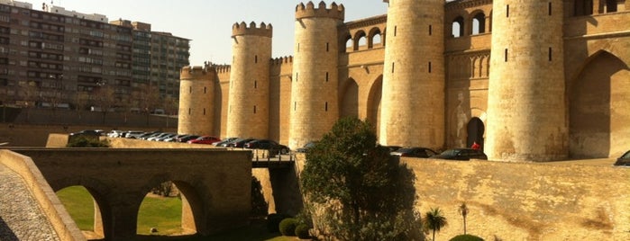 Palacio de la Aljafería is one of Qué visitar en Zaragoza.