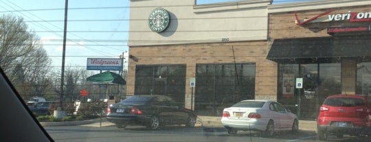 Starbucks is one of Jackie : понравившиеся места.