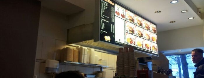 Prime Chicken is one of Burger in Berlin.