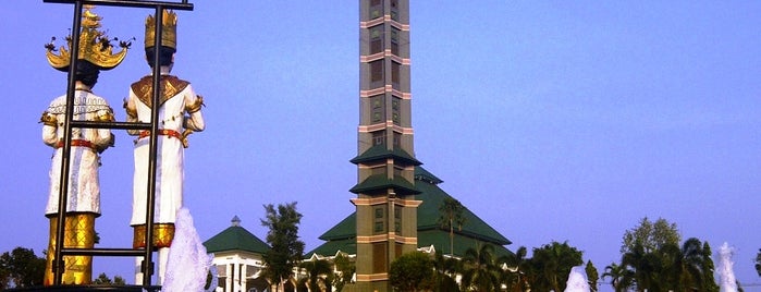 Masjid Agung Al-Furqon is one of Lampung, Southern Sumatra #4sqCities.
