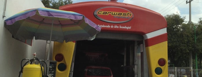 Carwash Coyoacán is one of Orte, die marco gefallen.