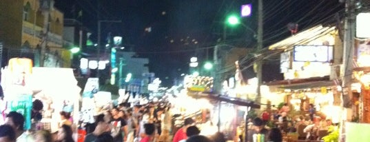 Hua Hin Night Market is one of Locais curtidos por Chin.