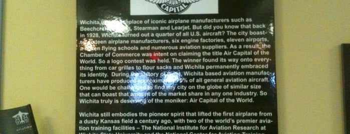 Kansas Aviation Museum is one of Orte, die Rick gefallen.