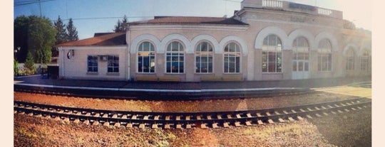 Залізничний вокзал «Корсунь-Шевченковський» is one of Залізничні вокзали України.