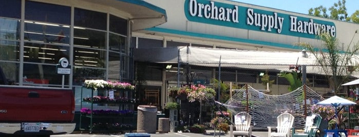 Orchard Supply Hardware is one of Tempat yang Disukai Gitte.