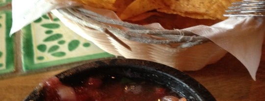 Miguel's Mexican Restaurant is one of Posti che sono piaciuti a Dana.