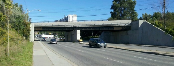 CPR Bridge at Lawrence E is one of p (roads, intersections, areas - TO).