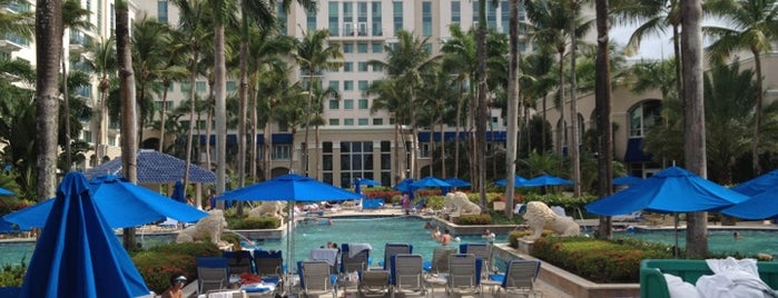 The Ritz-Carlton, San Juan is one of Lieux qui ont plu à Casie.