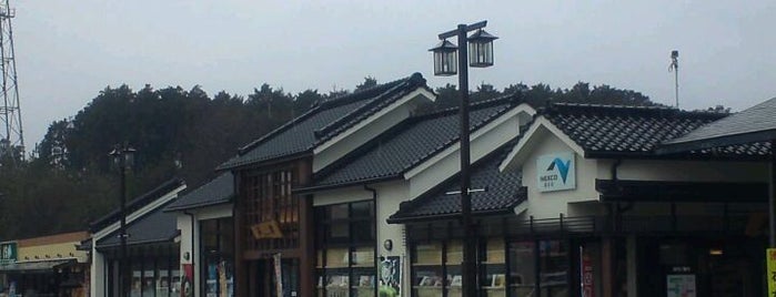 草津PA (上り第一) is one of 名神高速道路.