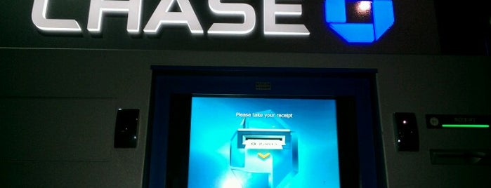 Chase Bank is one of Andre 님이 좋아한 장소.