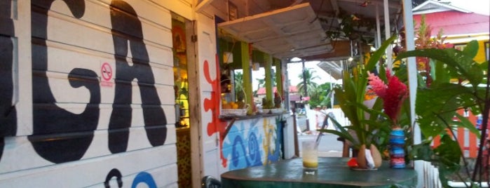 La Buga Café is one of Tempat yang Disukai Denis.
