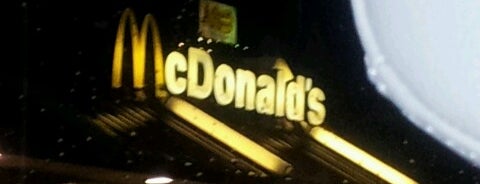 McDonald's is one of สถานที่ที่ Harry ถูกใจ.