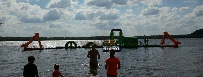 Holiday Shores Water Playground is one of Locais curtidos por Consta.