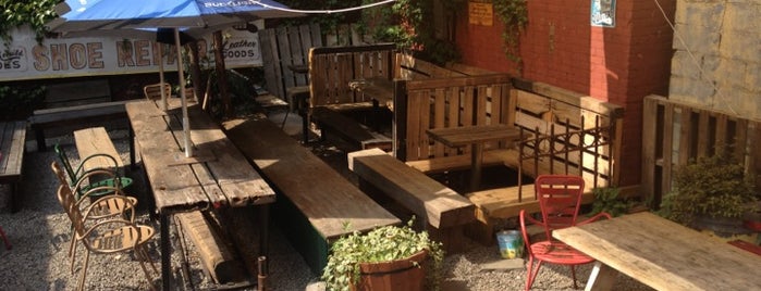 NYC Yards with Big Tables
