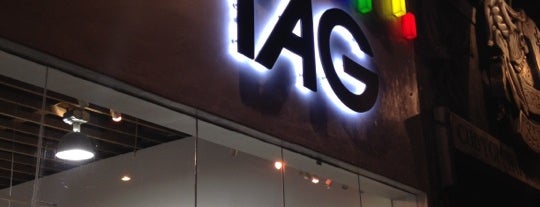 TAG (Toy Art Gallery) is one of Locais curtidos por Chris.