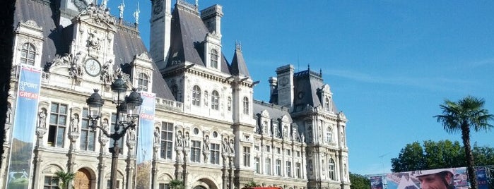 Place de l'Hôtel de Ville – Esplanade de la Libération is one of Places i've visited.