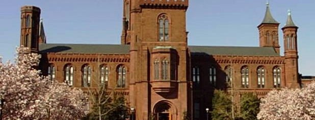 Smithsonian  Libraries is one of Gary's List.