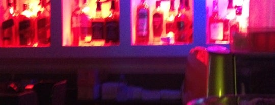 Vodka Bar is one of Tempat yang Disukai Cristina.