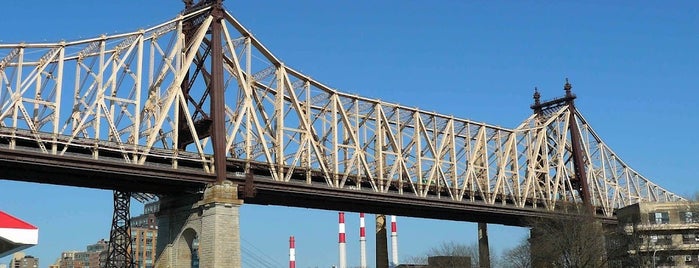 Ponte do Queensboro is one of Brooklyn/Queens Waterfront.