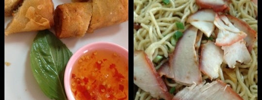 บะหมี่หัวโต is one of Must Try: food 2011-2012.